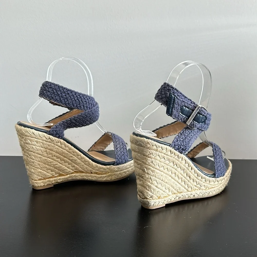 Charming Charlie Blue‎ Wedge Sandals Sz 6